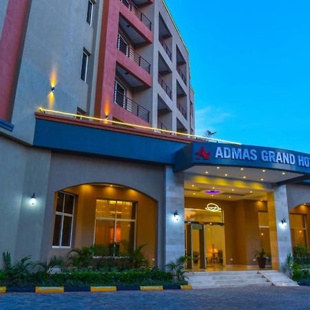 Admas Grand Hotel Entebbe Zewnętrze zdjęcie
