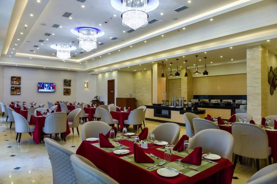 Admas Grand Hotel Entebbe Zewnętrze zdjęcie