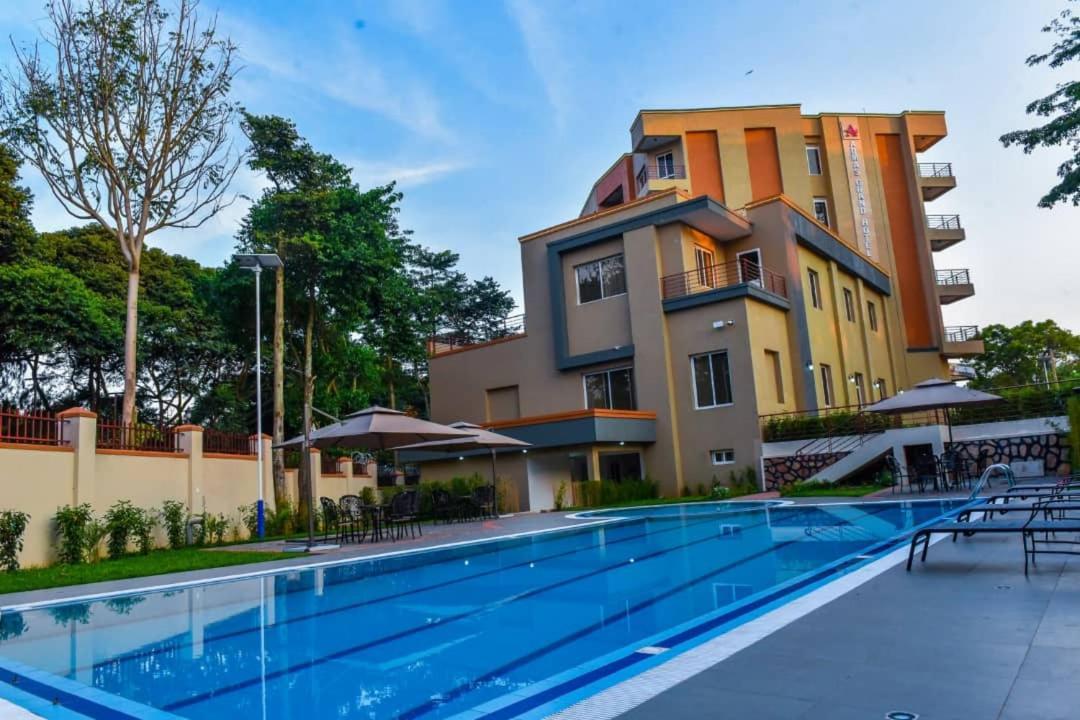 Admas Grand Hotel Entebbe Zewnętrze zdjęcie